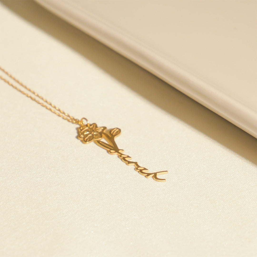 Kişiye Özel İsimli Doğum Çiçeği Kolye